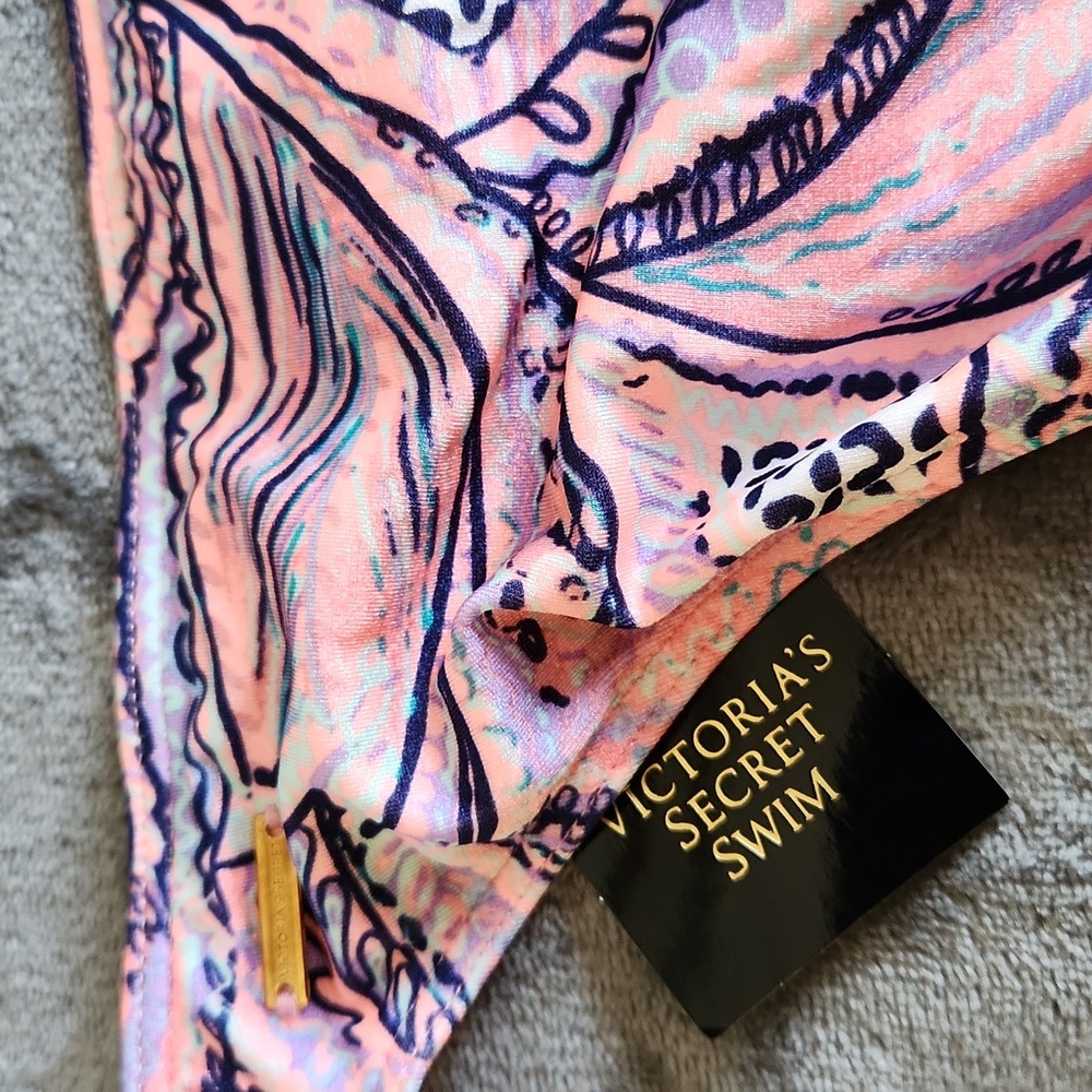 Victorias Secet, Women's, Sz M, NWT, with Hygienic Liner, Victorias  Tag on Back - Picture 5 of 11